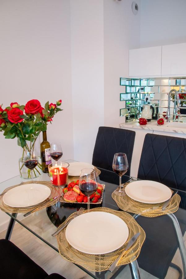 Maya'S Flats & Resorts 55 - Grano Residence Pszenna 5 格但斯克 外观 照片